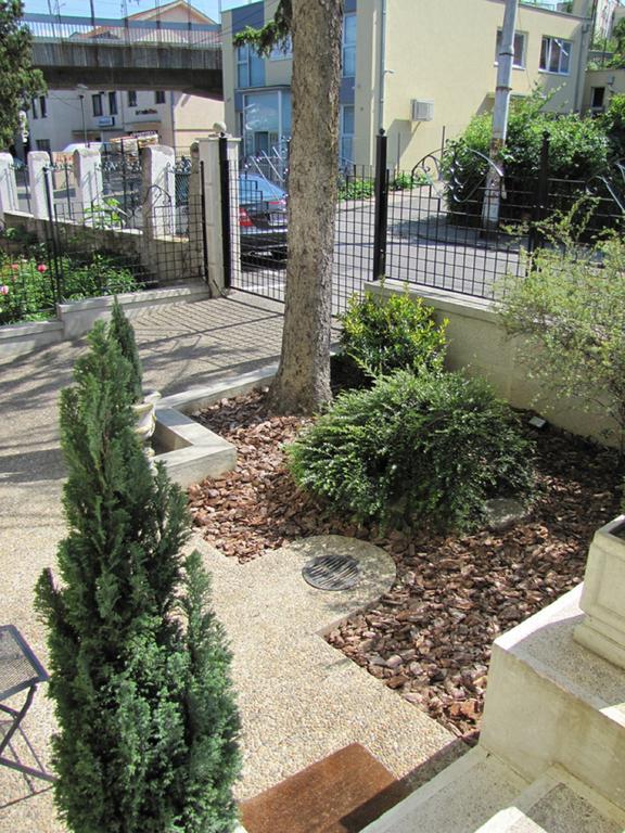 Vila Hedonija Belgrado Buitenkant foto
