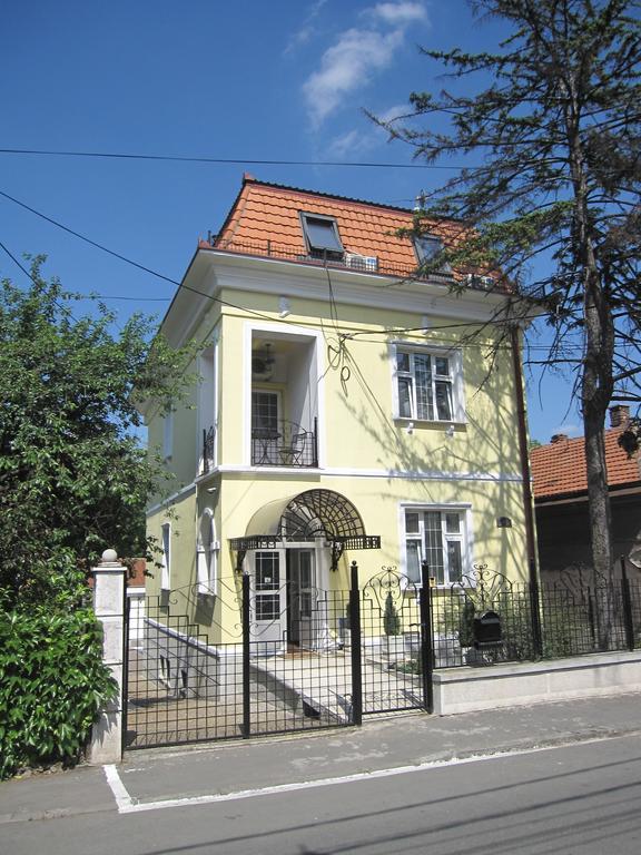 Vila Hedonija Belgrado Buitenkant foto